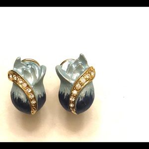 New Rucinni Swarovski Crystal Flower Earrings